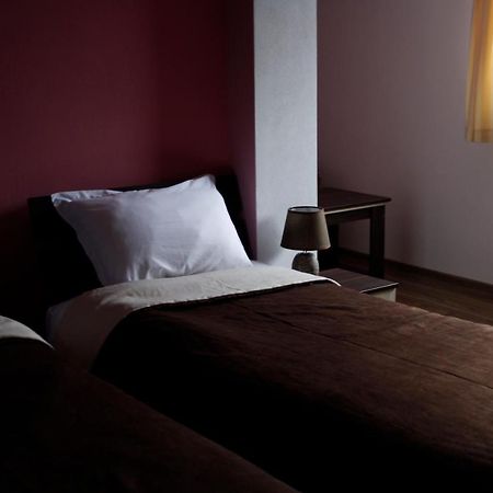 Guest House Bulgari Kazanlak Ngoại thất bức ảnh