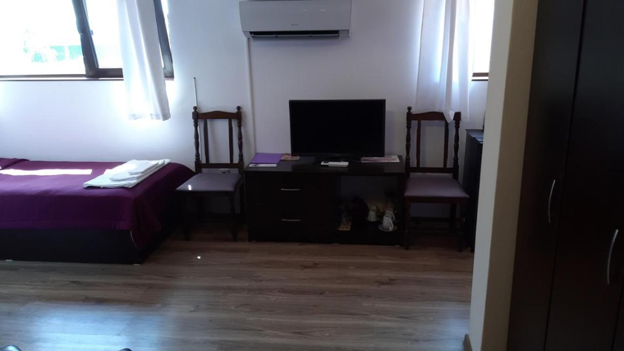 Guest House Bulgari Kazanlak Ngoại thất bức ảnh