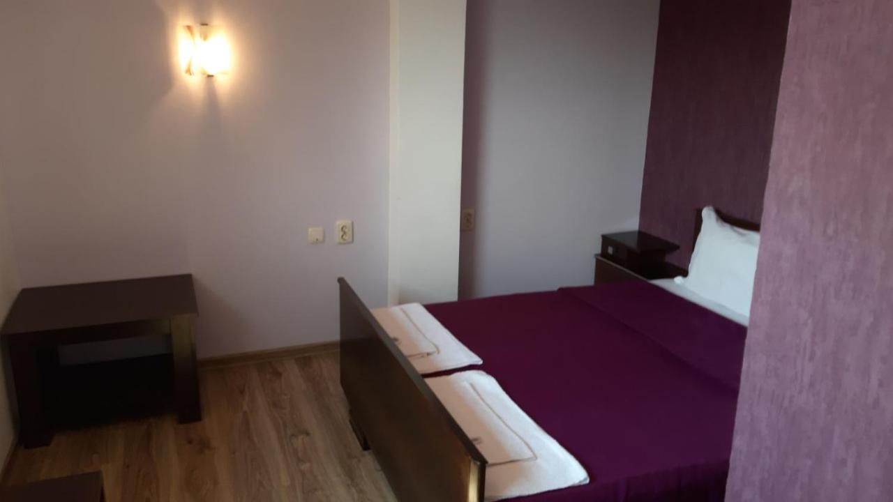 Guest House Bulgari Kazanlak Ngoại thất bức ảnh