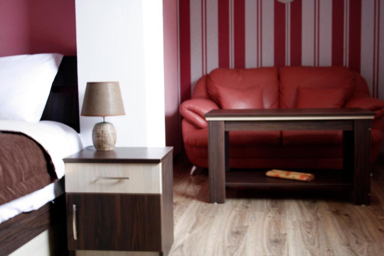 Guest House Bulgari Kazanlak Ngoại thất bức ảnh